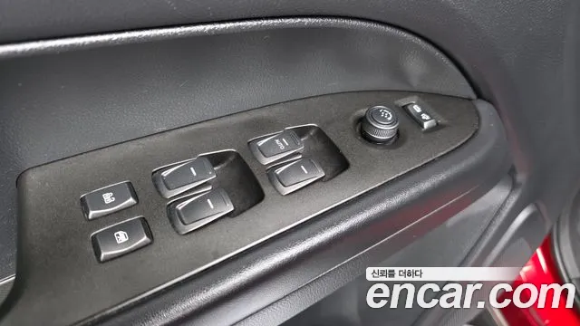 KGM Rexton 2019 thumb 4