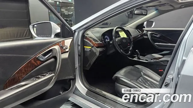 Hyundai Aslan 2015 thumb 5