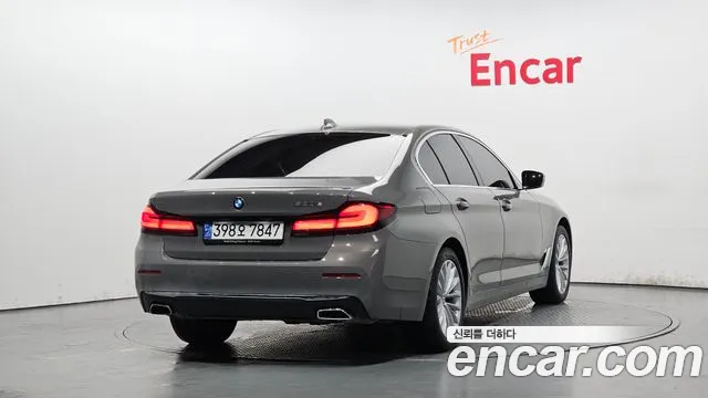 BMW 5 серии 2021 thumb 7