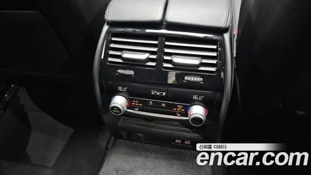 BMW 5 серии 2021 thumb 4