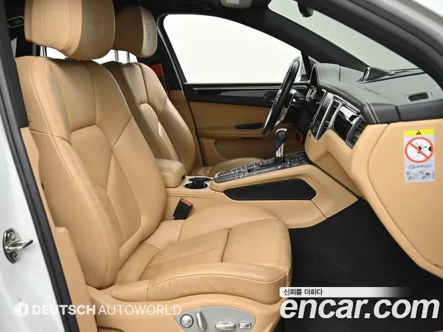 Porsche Macan 2017 thumb 8