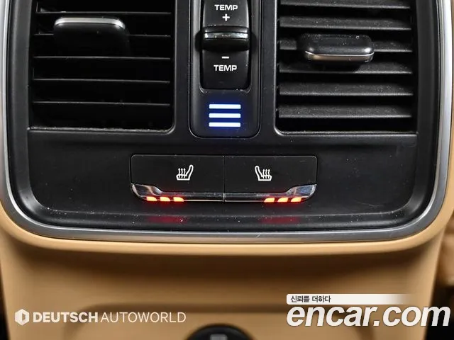 Porsche Macan 2017 thumb 10