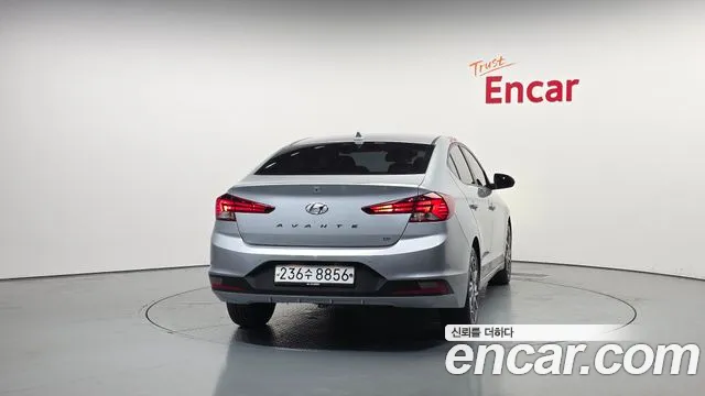 Hyundai Elantra 2019 thumb 11