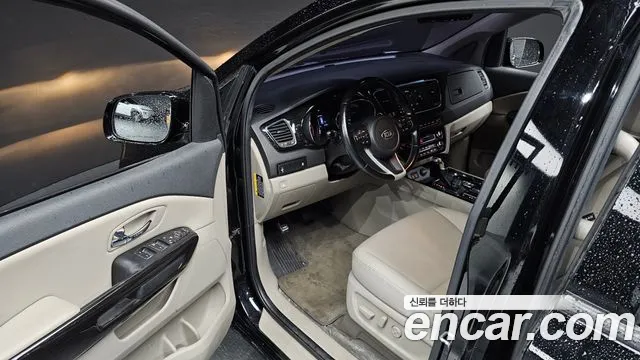 Kia Carnival 2019 thumb 7