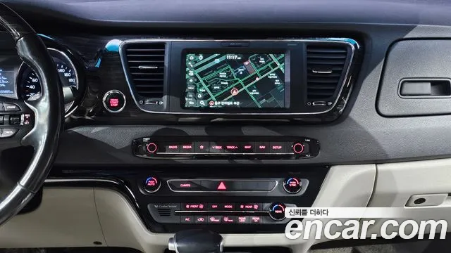 Kia Carnival 2019 thumb 5