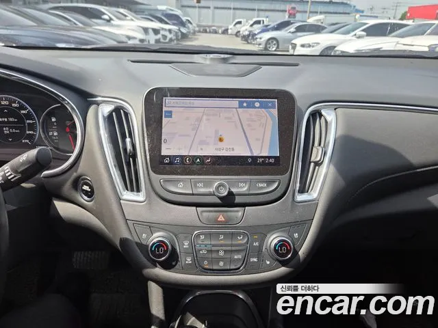 Chevrolet Malibu 2019 thumb 2