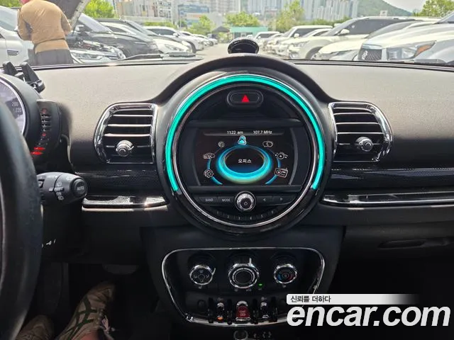 Mini Cooper Clubman 2016 thumb 11