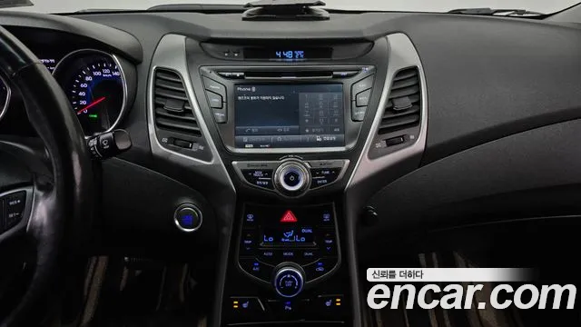 Hyundai Elantra 2015 thumb 4