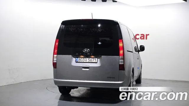 Hyundai Staria 2022 thumb 12