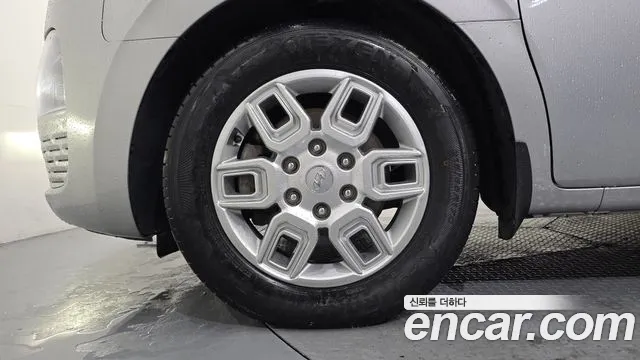 Hyundai Staria 2022 thumb 5