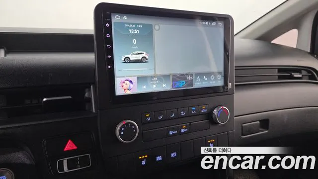 Hyundai Staria 2022 thumb 2