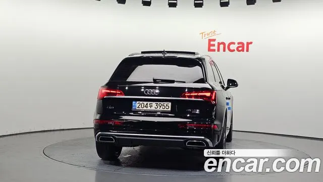 Audi Q5 2021 thumb 7