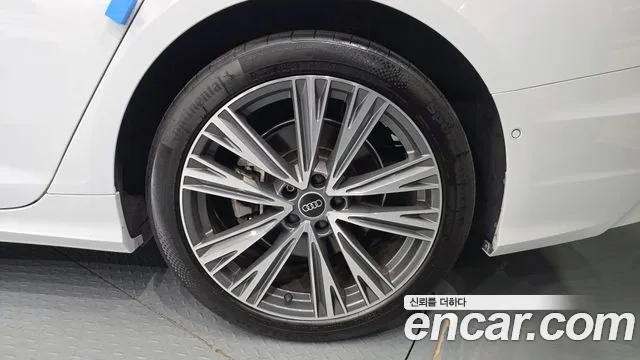 Audi A6 2022 thumb 3