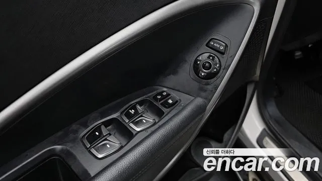 Hyundai DM 2013 thumb 4