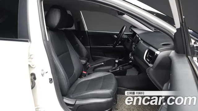 Kia Stonic 2018 thumb 8