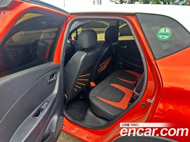 Renault QM3 2014 thumb 9