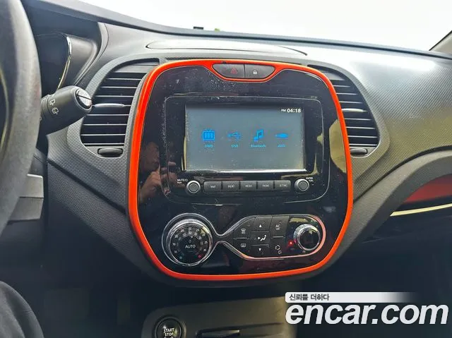 Renault QM3 2014 thumb 11