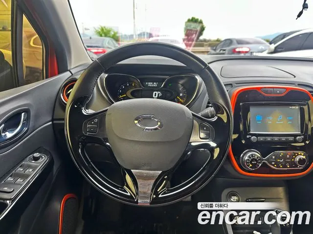 Renault QM3 2014 thumb 2