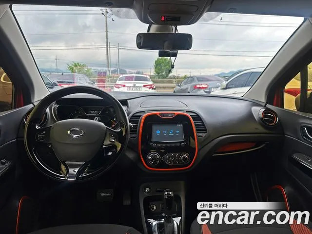 Renault QM3 2014 thumb 12
