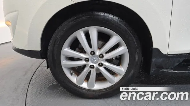 Hyundai ix 2010 thumb 4
