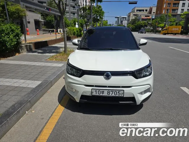 KGM Tivoli 2017 thumb 3