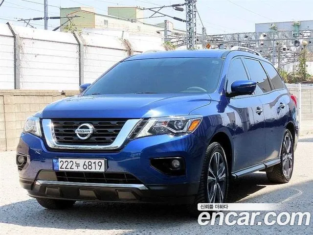 Nissan Pathfinder 2017 thumb 5