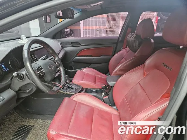 Hyundai Elantra 2019 thumb 2
