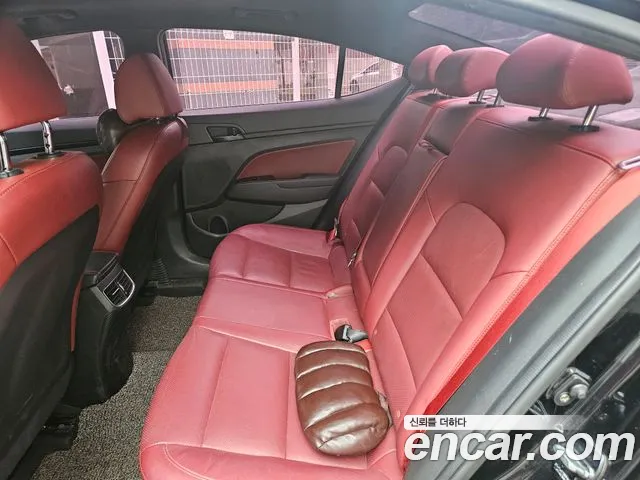 Hyundai Elantra 2019 thumb 3