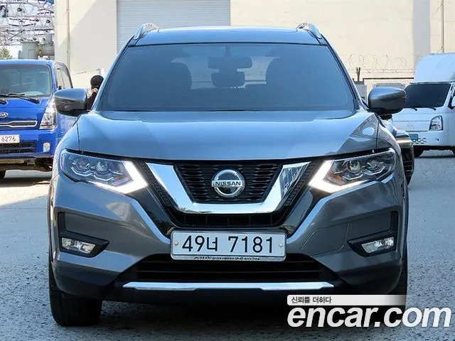Nissan X-Trail 2018 thumb 11