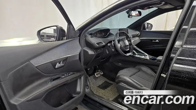 Peugeot 5008 2019 thumb 4