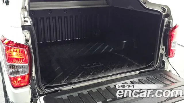 KGM Rexton 2020 thumb 10