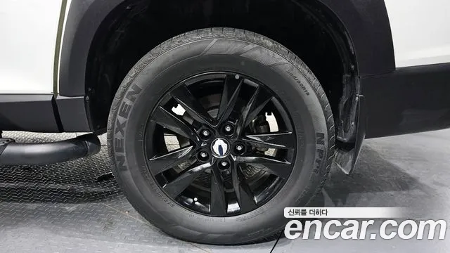 KGM Rexton 2020 thumb 8