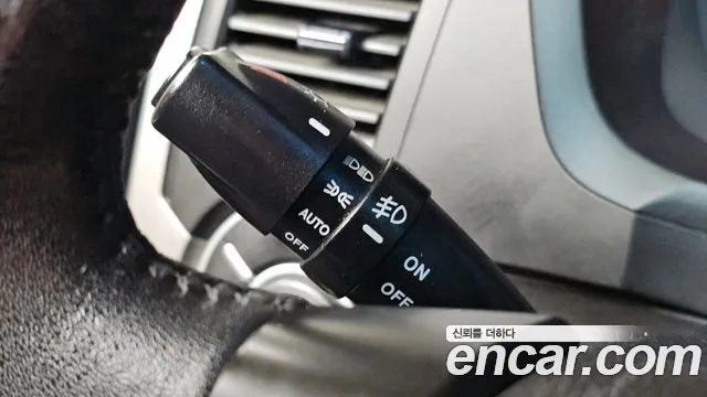 KGM Korando 2014 thumb 12