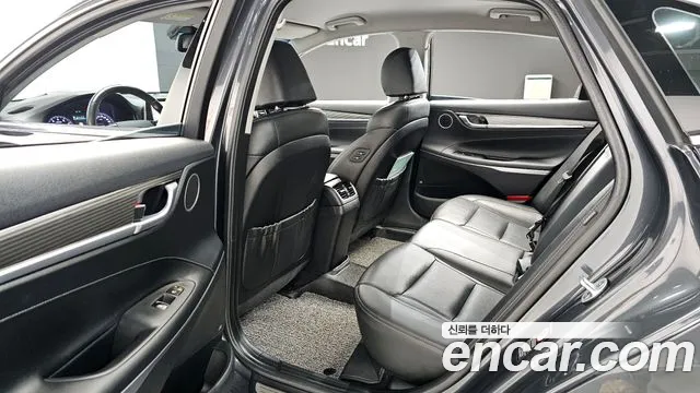 Hyundai Grandeur 2018 thumb 2