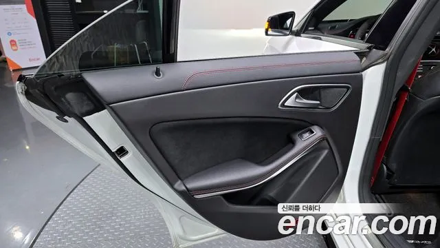 Mercedes-Benz A-Класс 2018 thumb 3