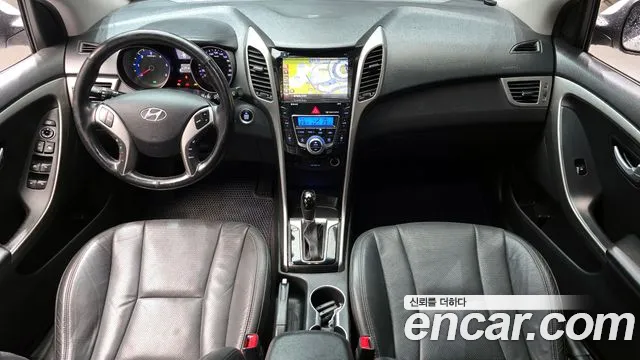 Hyundai i30 2013 thumb 10