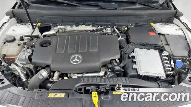 Mercedes-Benz GLB 2021 thumb 6