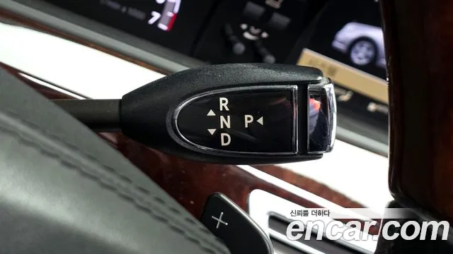 Mercedes-Benz S-Class 2010 thumb 12