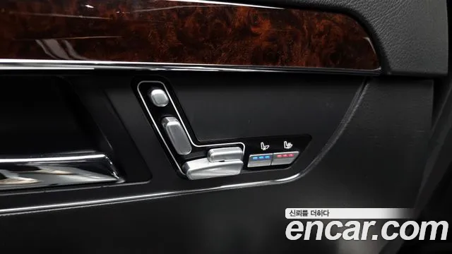 Mercedes-Benz S-Class 2010 thumb 7