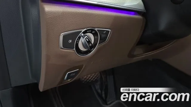 Mercedes-Benz E-Class 2018 thumb 6