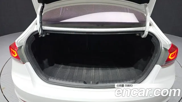 Hyundai Avante 2016 thumb 3