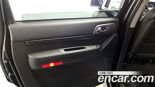 KGM Korando 2017 thumb 12