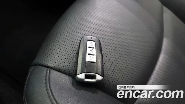 KGM Korando 2017 thumb 9
