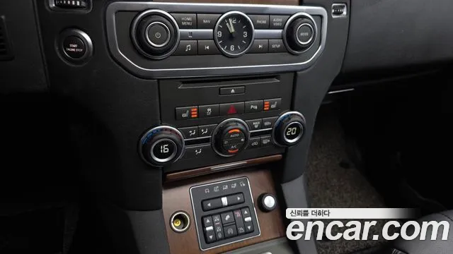 Land Rover Discovery 2016 thumb 11