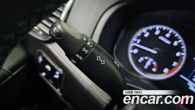 Hyundai Grandeur 2017 thumb 12