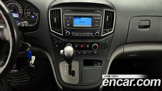 Hyundai Staria 2018 thumb 8