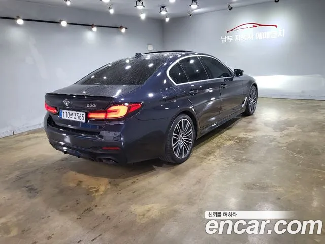BMW 5 серии 2019 thumb 8