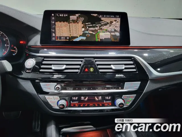 BMW 5 серии 2019 thumb 4