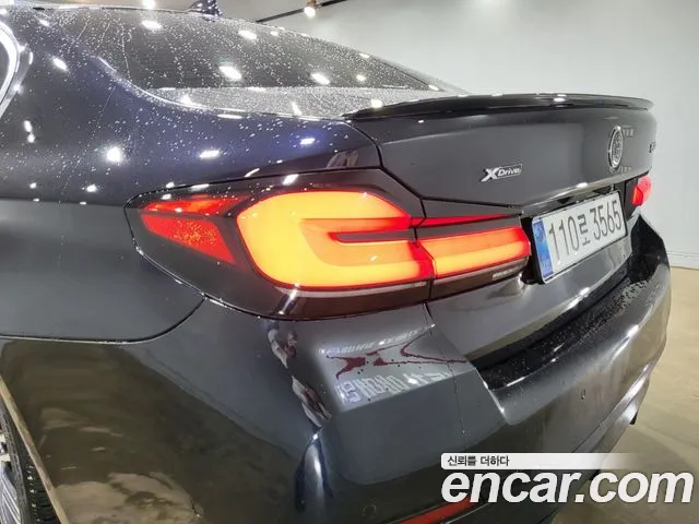 BMW 5 серии 2019 thumb 11