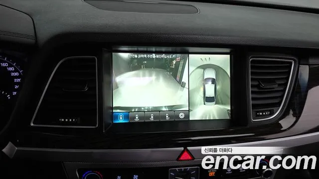 Genesis G80 2017 thumb 9